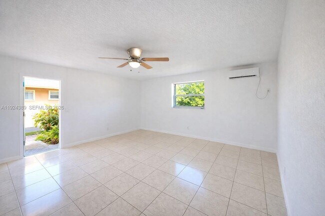 Foto del edificio - 2580 NW 139th St