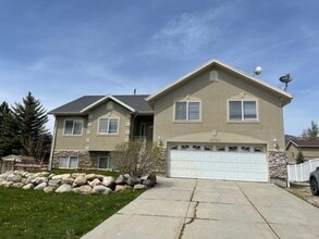 Building Photo - 4770 Patio Spgs Cir