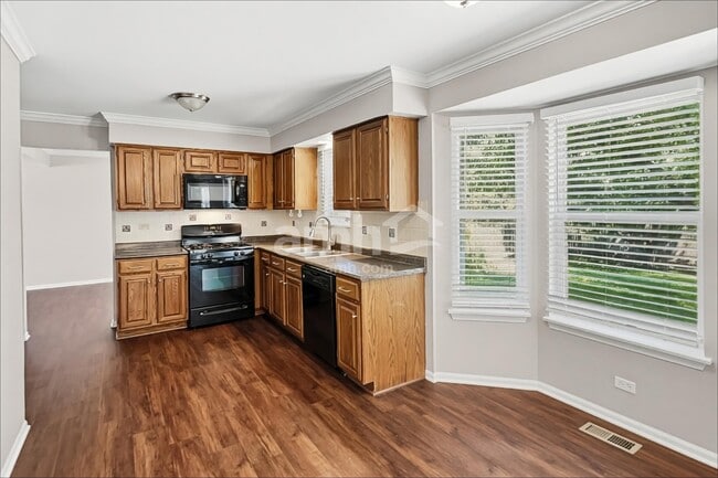 Foto del edificio - 223 Magnolia Dr