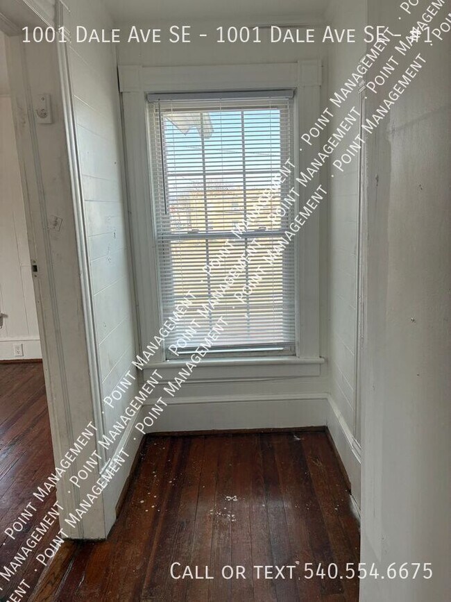 Building Photo - 1001 Dale Ave SE