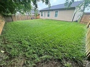 Building Photo - 14214 Green Wing Cir