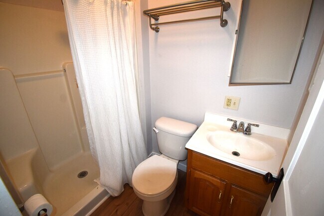 Foto del edificio - A Cozy 1-Bedroom You’ll Love Coming Home To!