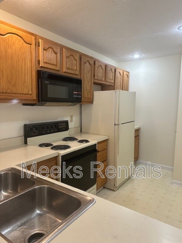 Foto del edificio - 412 Fletcher Rd