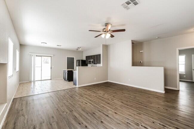 Foto del edificio - 6522 W Elwood St