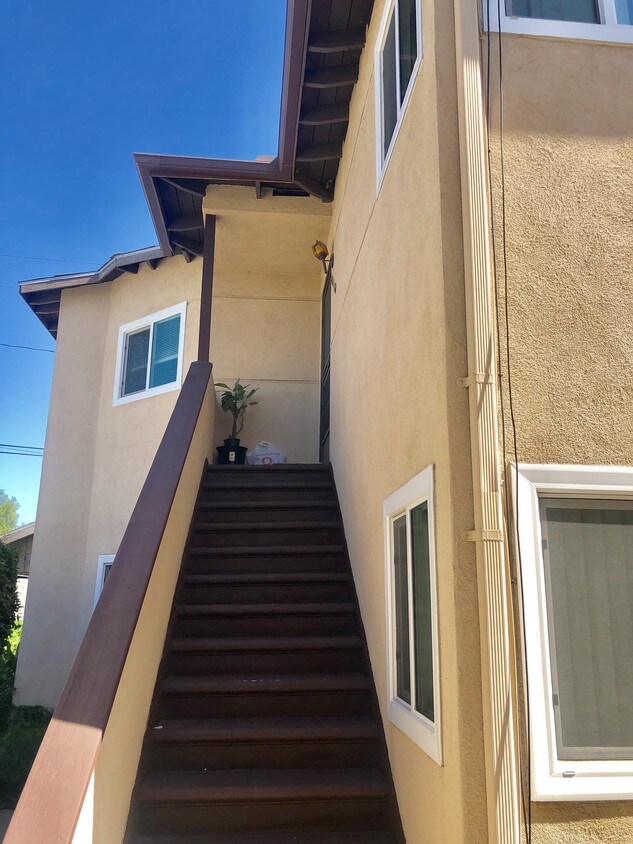 Stairway - 10606 Western Ave