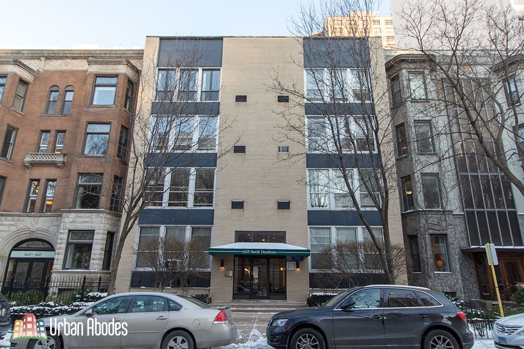 Primary Photo - 1425 N Dearborn St
