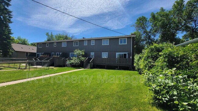 Foto del edificio - 919 1st Ave SW