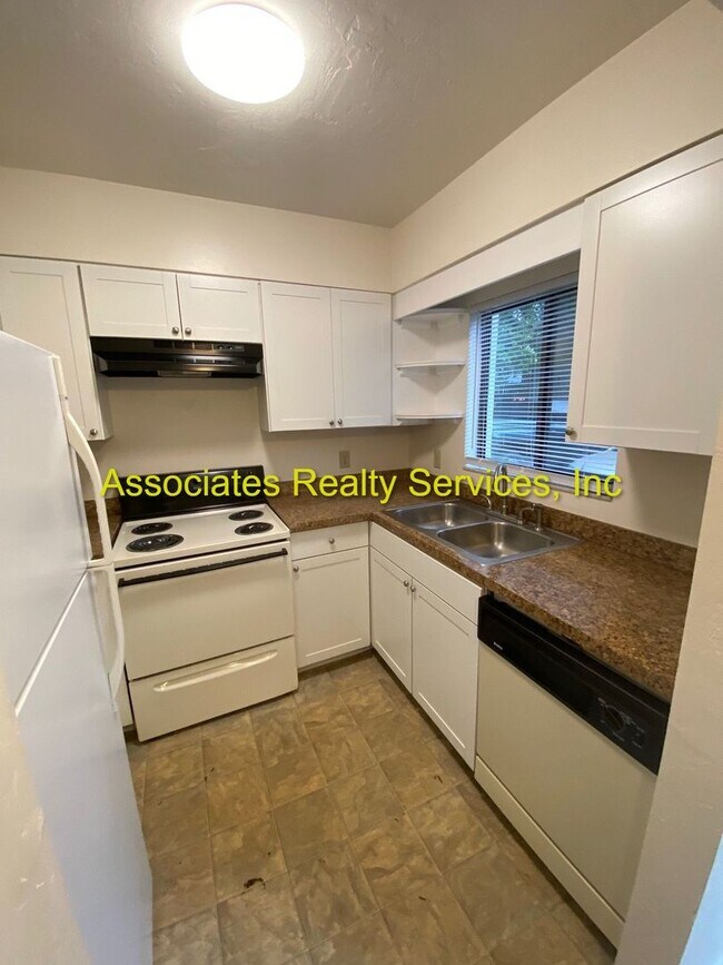 Foto del edificio - Cute Foxmoor 2/1.5 Townhome