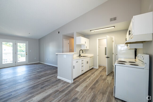 Interior Photo - Landings at Steele Creek
