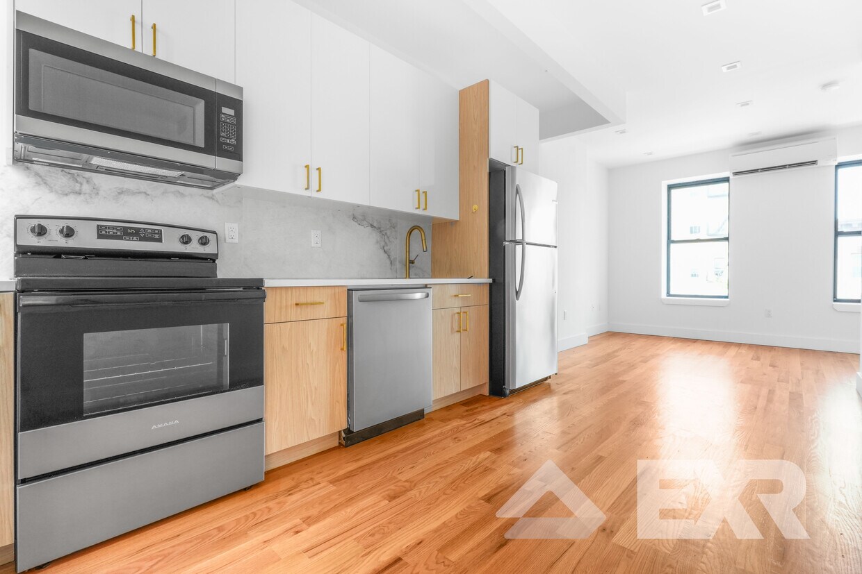Primary Photo - 1330 St Johns Pl