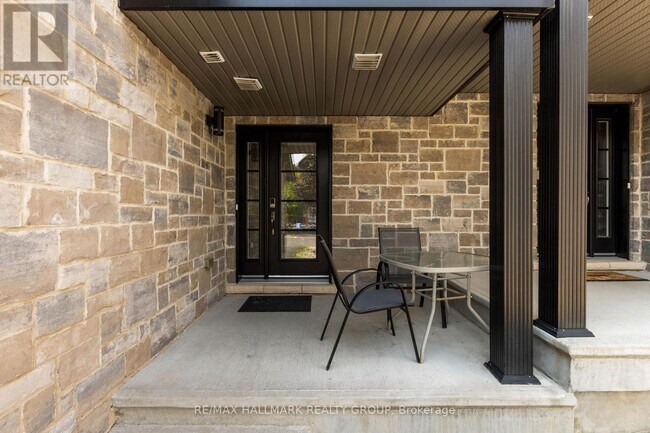 Photo du bâtiment - 2309 Marble Cres