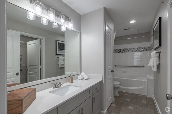 1BR, 1BA - 765 SF - Niche