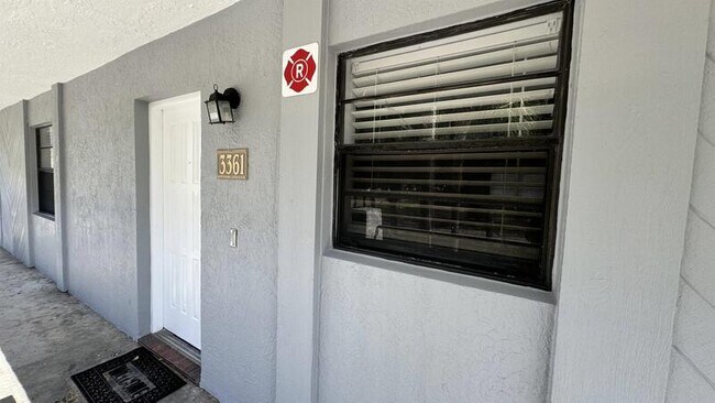 Foto del edificio - 3361 NW 86th Ave