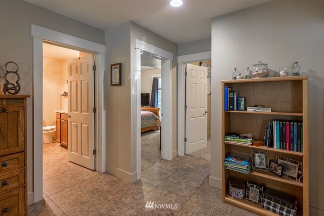 Foto del edificio - 1875 W 75th Ln