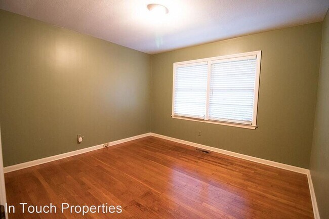 Foto del edificio - 3 br, 2 bath House - 2305 Jerry Jones Dr
