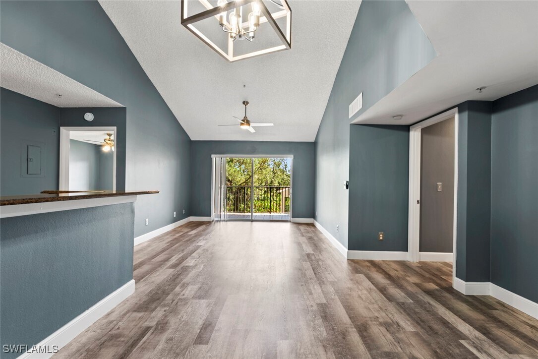 Foto principal - 1270 Wildwood Lakes Blvd