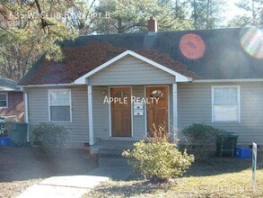 Building Photo - 635 W Club Blvd