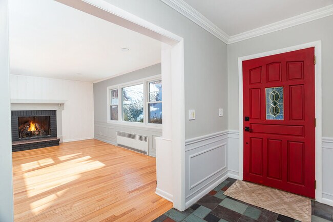 Foto del edificio - 198 Valley Rd