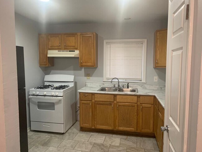 Foto del edificio - 1332 E 73rd St