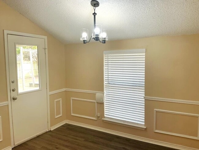 Building Photo - 1302 Brookmeadow Ct