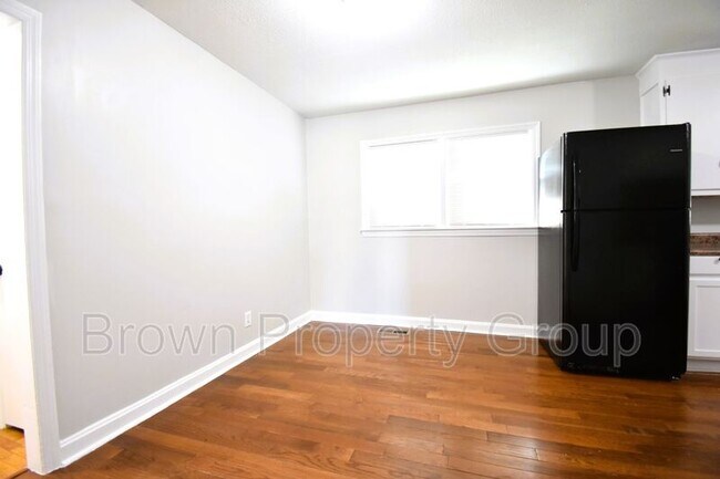Foto del edificio - 4805 Cottonwood Dr