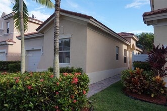 Building Photo - 3964 NE 11th Dr