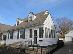 Building Photo - 2122 W 48th Terrace