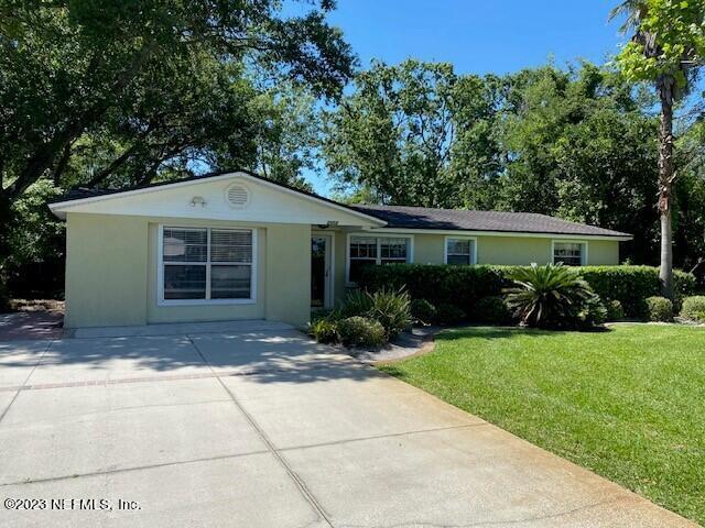 Foto principal - 2002 Oak Grove Cir