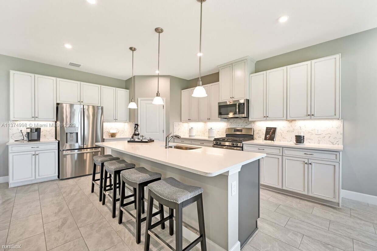 Foto principal - 4 br, 3 bath House - 1246 Bushel Creek Xing