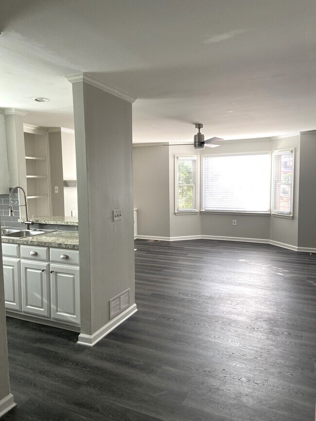 2071 Defoors Ferry Rd NW Unit A, Atlanta, GA 30318 Condo for Rent in