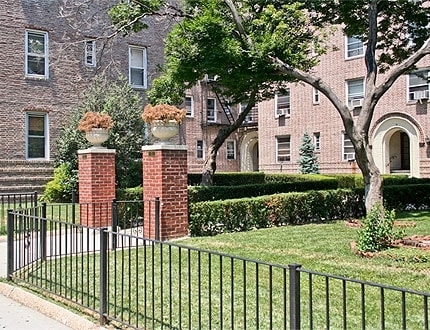 Courtyard - 8309 35th Ave