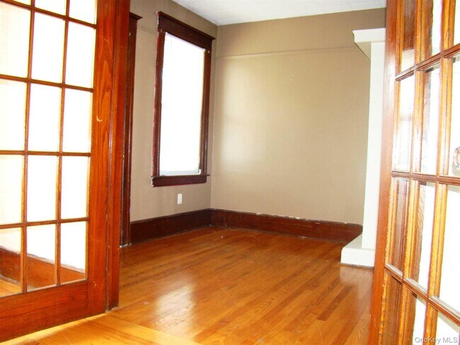 Foto del edificio - 2 Worrall Ave