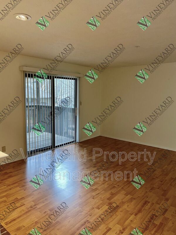 Building Photo - 1605 Cumberland Ct SE