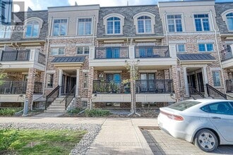 Building Photo - 2441 Greenwich Dr