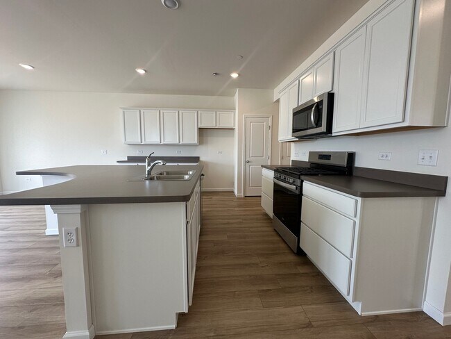 Foto del edificio - 2320 Horseshoe Cir