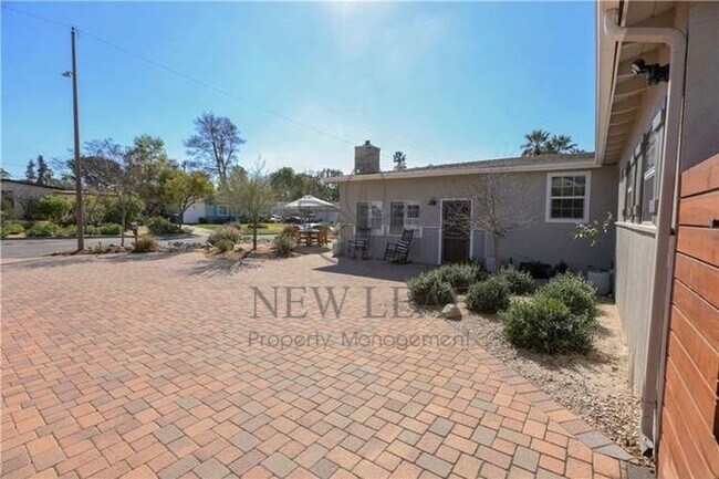 Foto del edificio - Stunning Claremont Home
