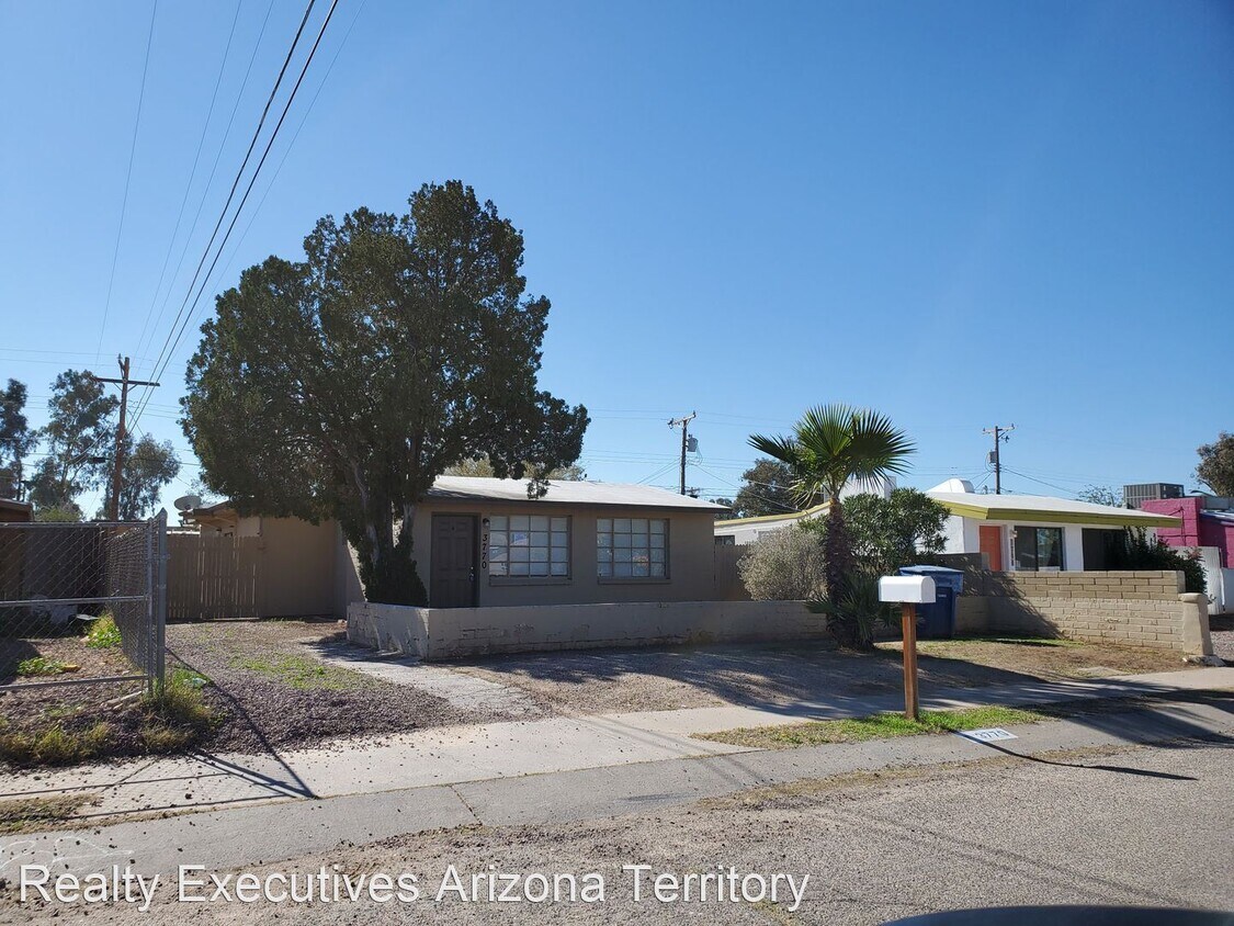 3770 E Shepherd Pl, Tucson, AZ 85713