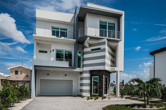 Building Photo - 10209 Gulf Blvd