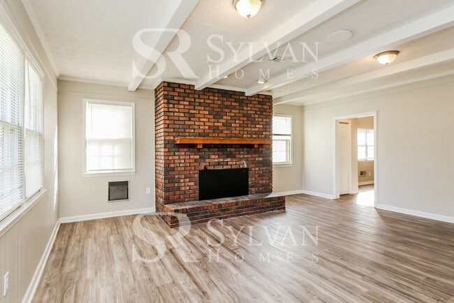 Building Photo - Rest. Relax. Recharge. Home awaits!