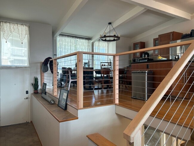 Building Photo - Luxurious Carlsbad Townhome with Ocean Views