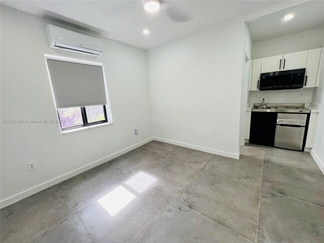 Foto del edificio - 5541 NW Miami Ct