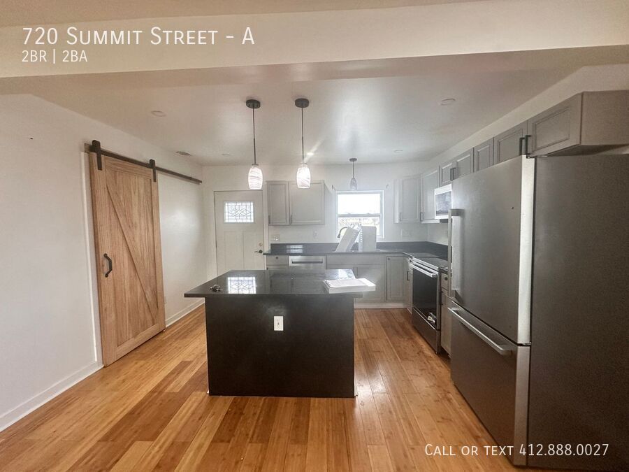 Foto principal - Newly renovated Duplex Carnegie!