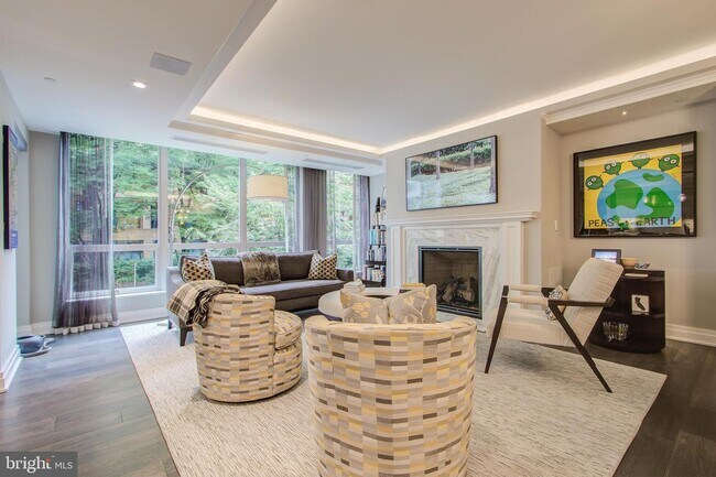 Foto del edificio - 4901 Hampden Ln