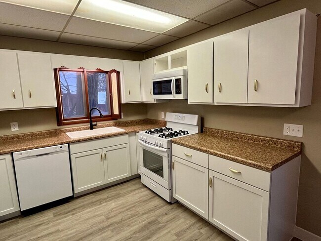Foto del edificio - 4 Bed 2 Bath Single Family Home in Wausau