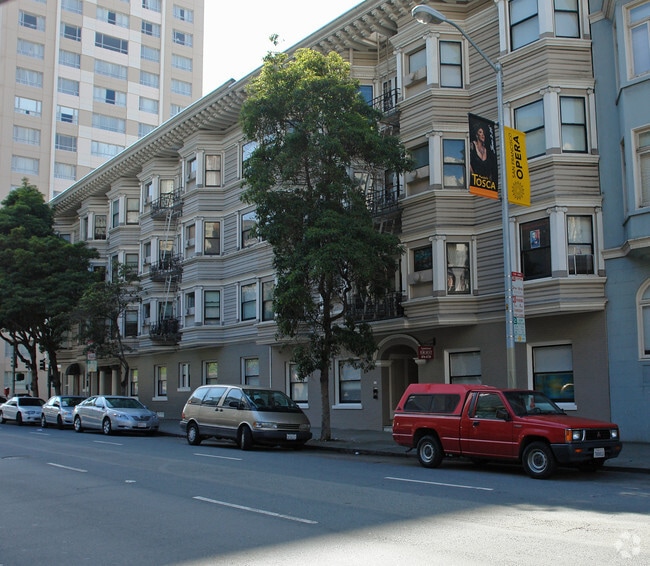 Building Photo - 901 Pine St