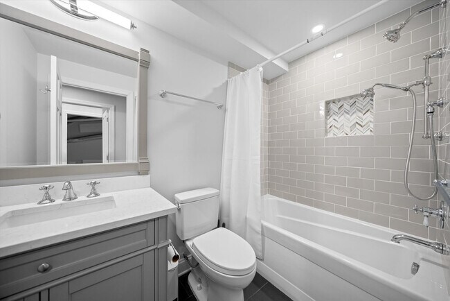 Foto del edificio - 1509 Q St NW
