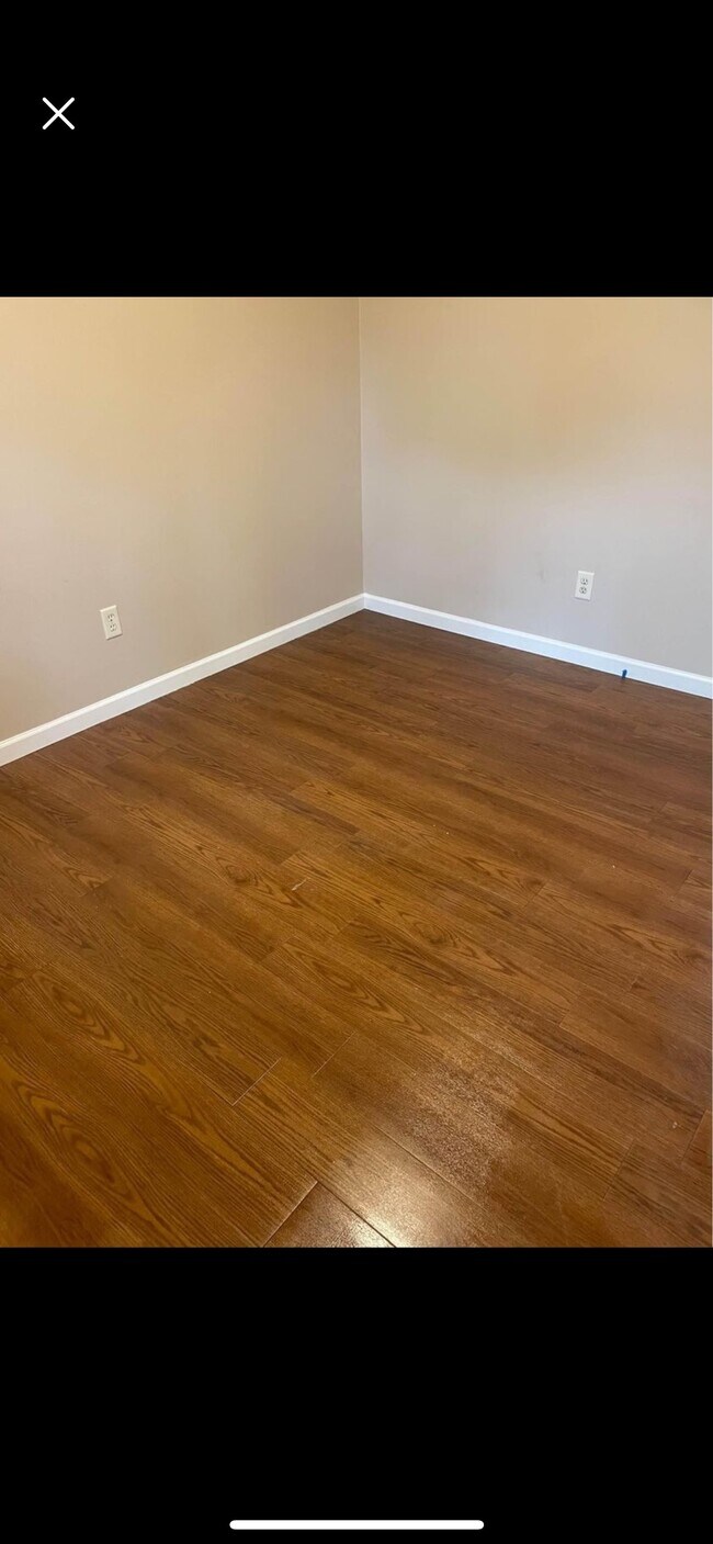 Bedroom - 300 Main St
