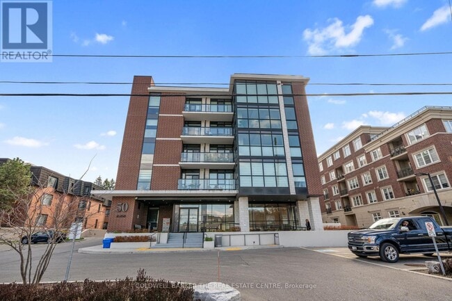 Building Photo - 50-450 Ann St