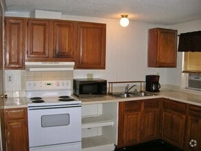 Building Photo - 205 E Elm St