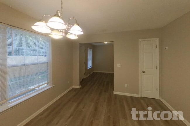 Building Photo - 137 Lossie Ln